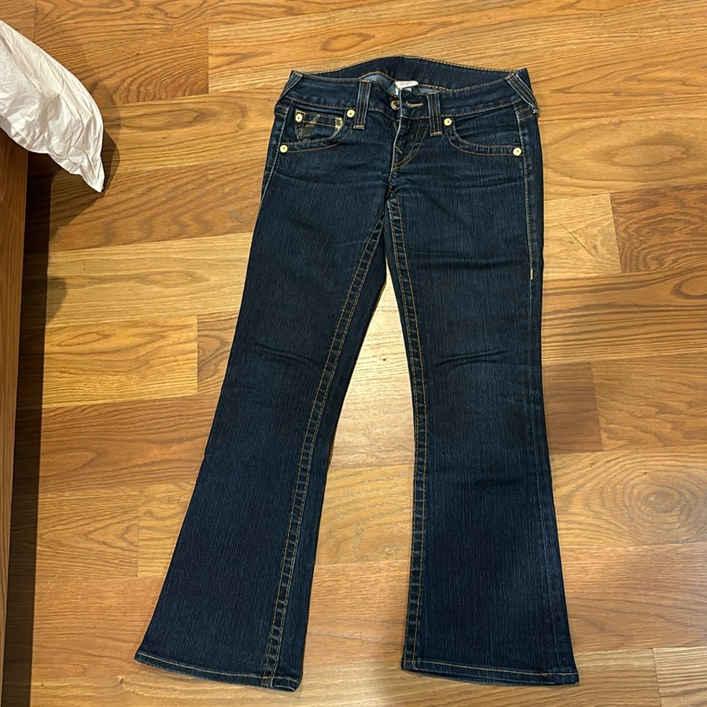 Size 27 True Religion Jeans, tailored to fit 5’3 indovidual
